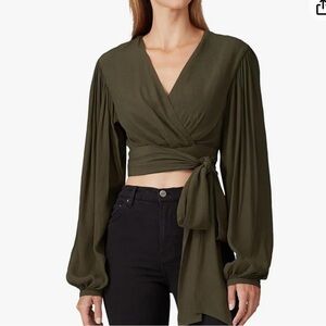 Fame and Partners Lisbeth top size US 4 dark green wrap crop long sleeve blouse